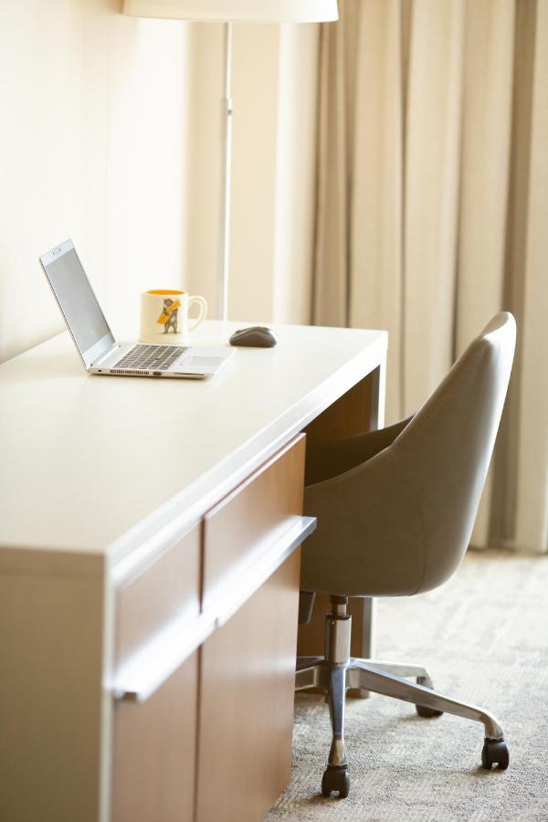 Premium King Room City View
