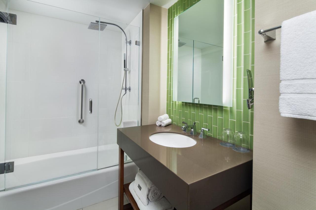Traditional, Guest room, 2 Queen,1613414131:JPEG