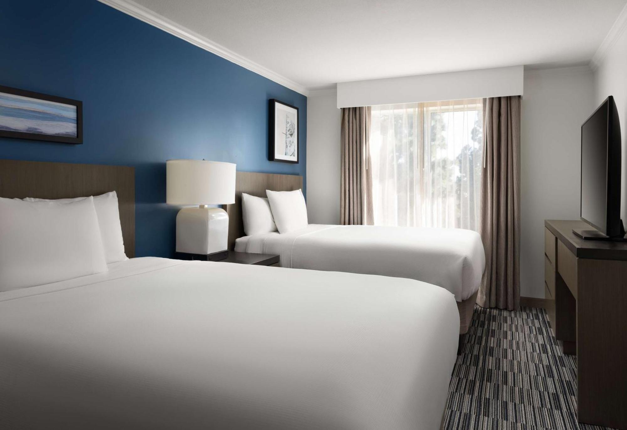 One-Bedroom Suite with Two Queen Beds