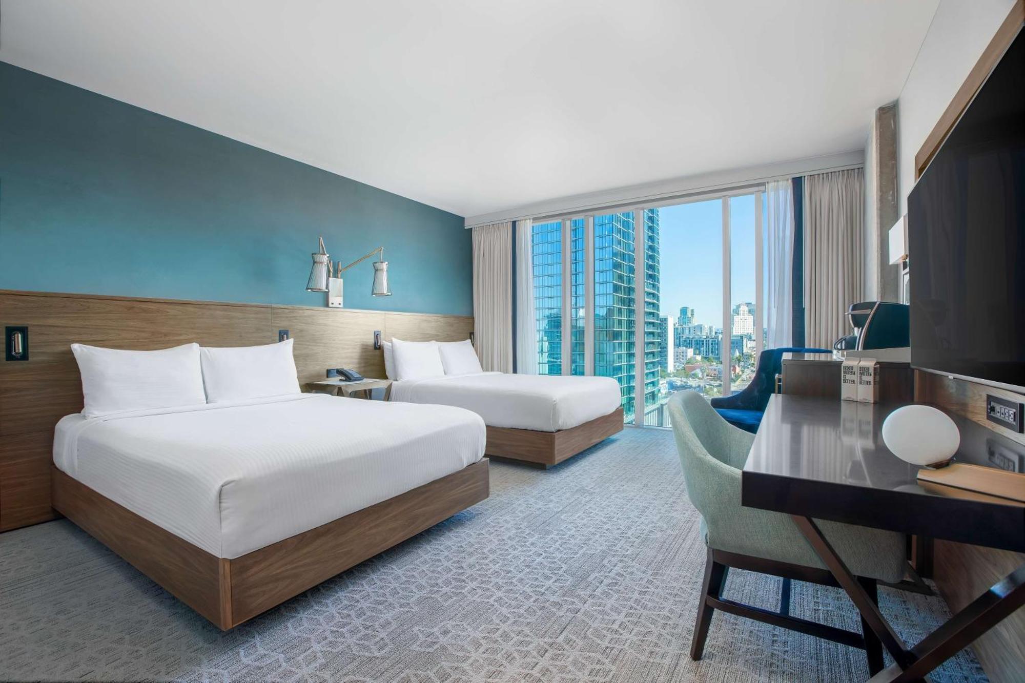 Upper Level Queen Room Two Queen Beds City View