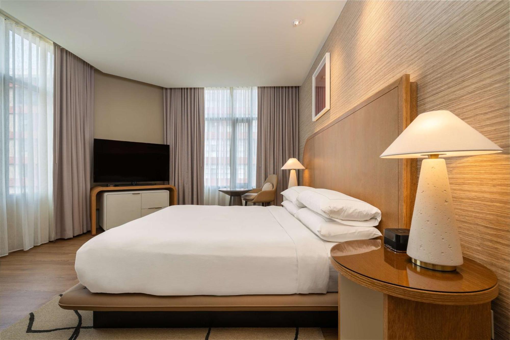 DELUXE LOFT - 1 KING,1547018872:JPEG