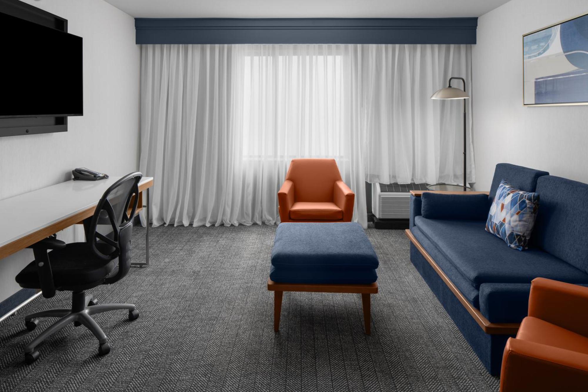 One-Bedroom King Suite