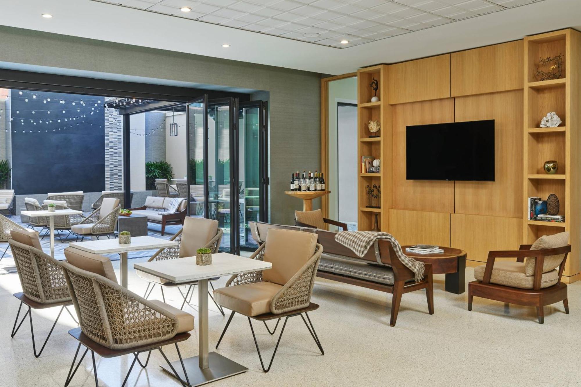 Standard King Room High Floor