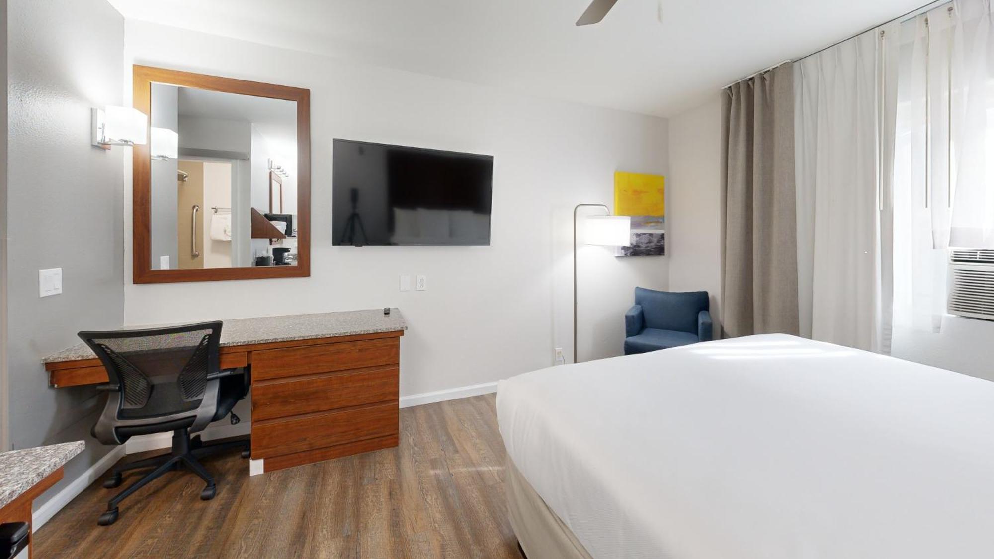 Standard Room One Double Bed Non-Smoking