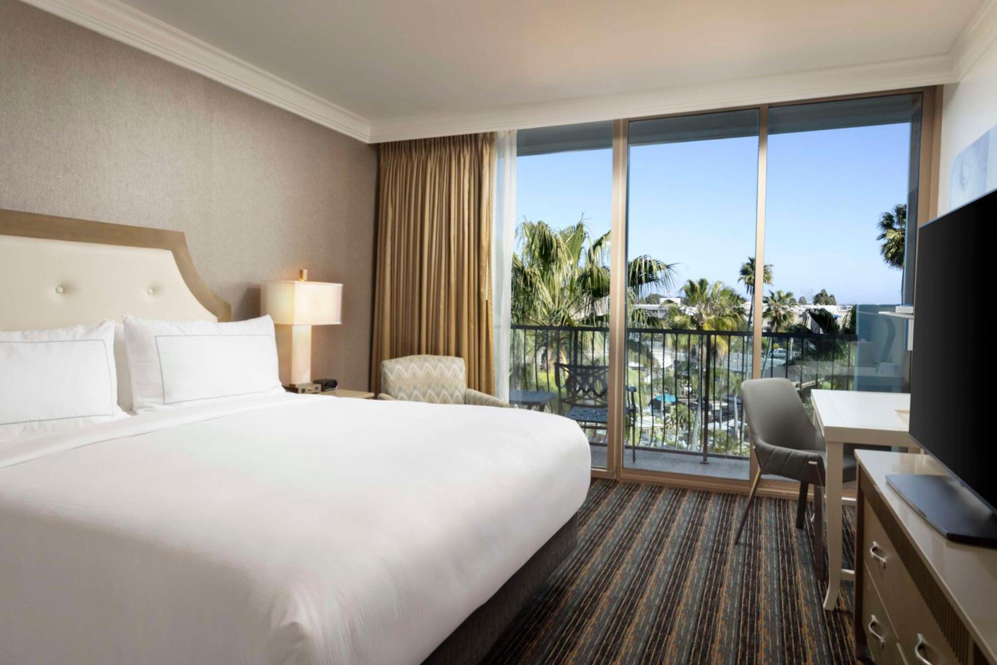 King Room with Balony - Top Floor
