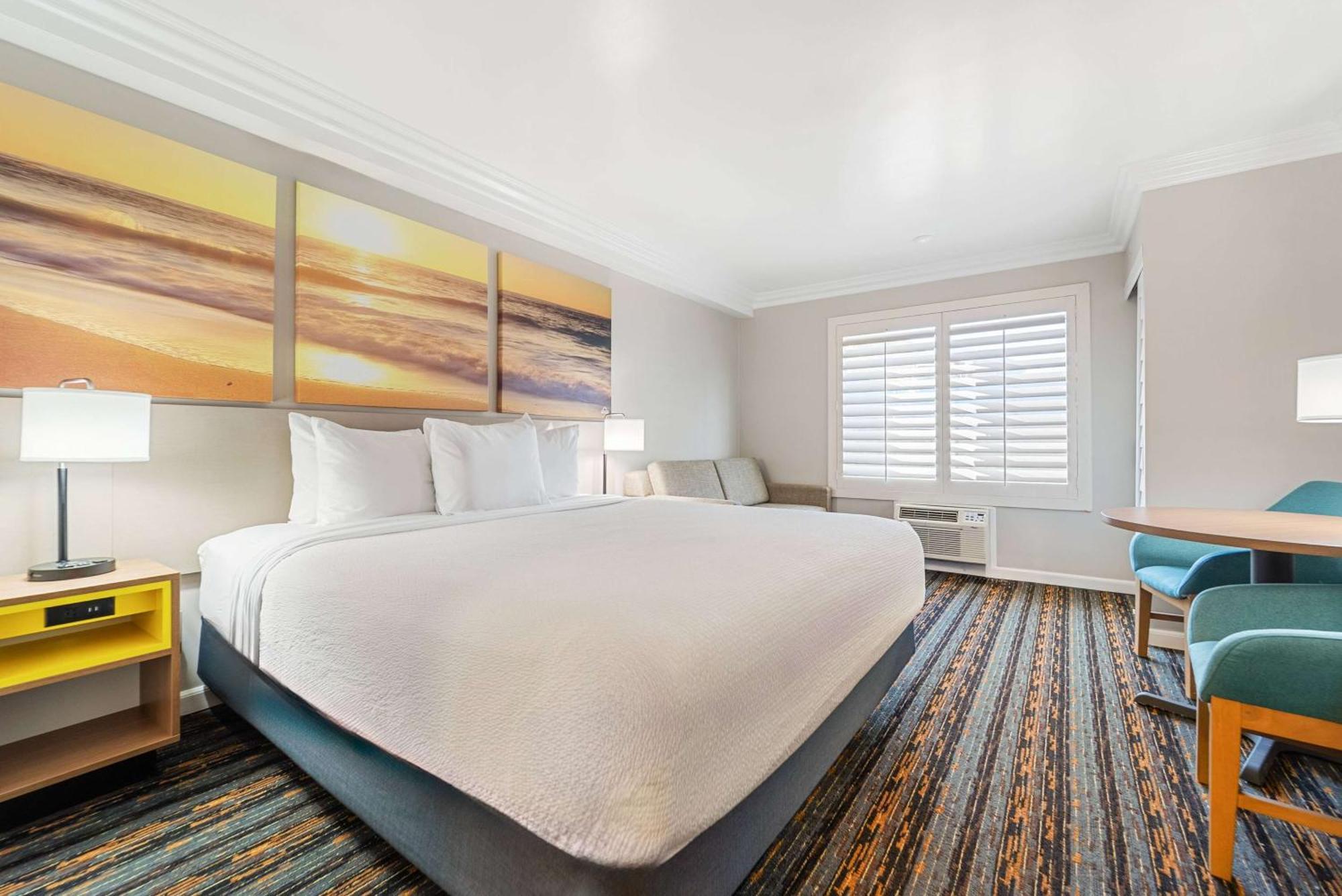 Premier King Room Non-Smoking