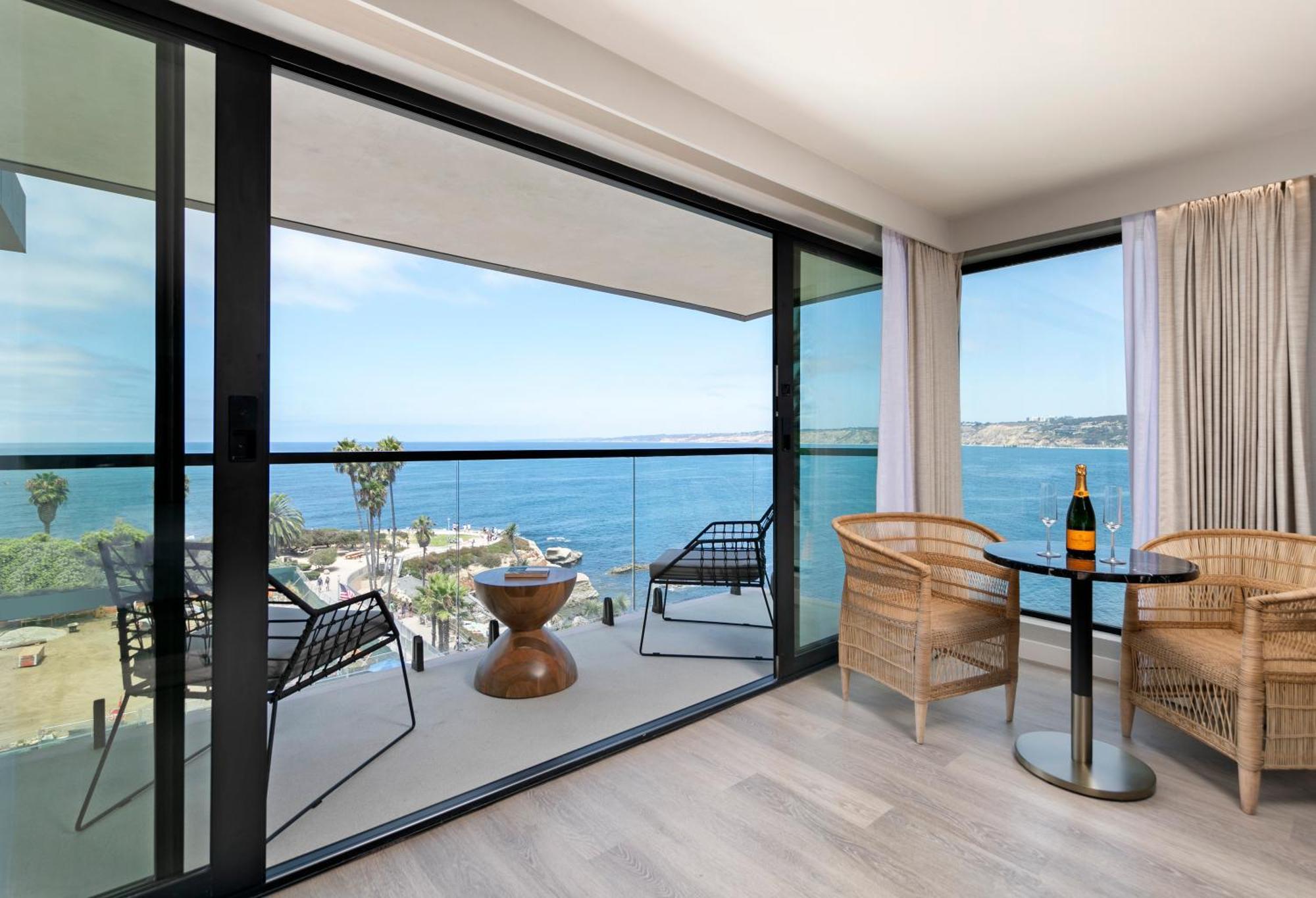 ALL NEW Pines Corner Penthouse Suite