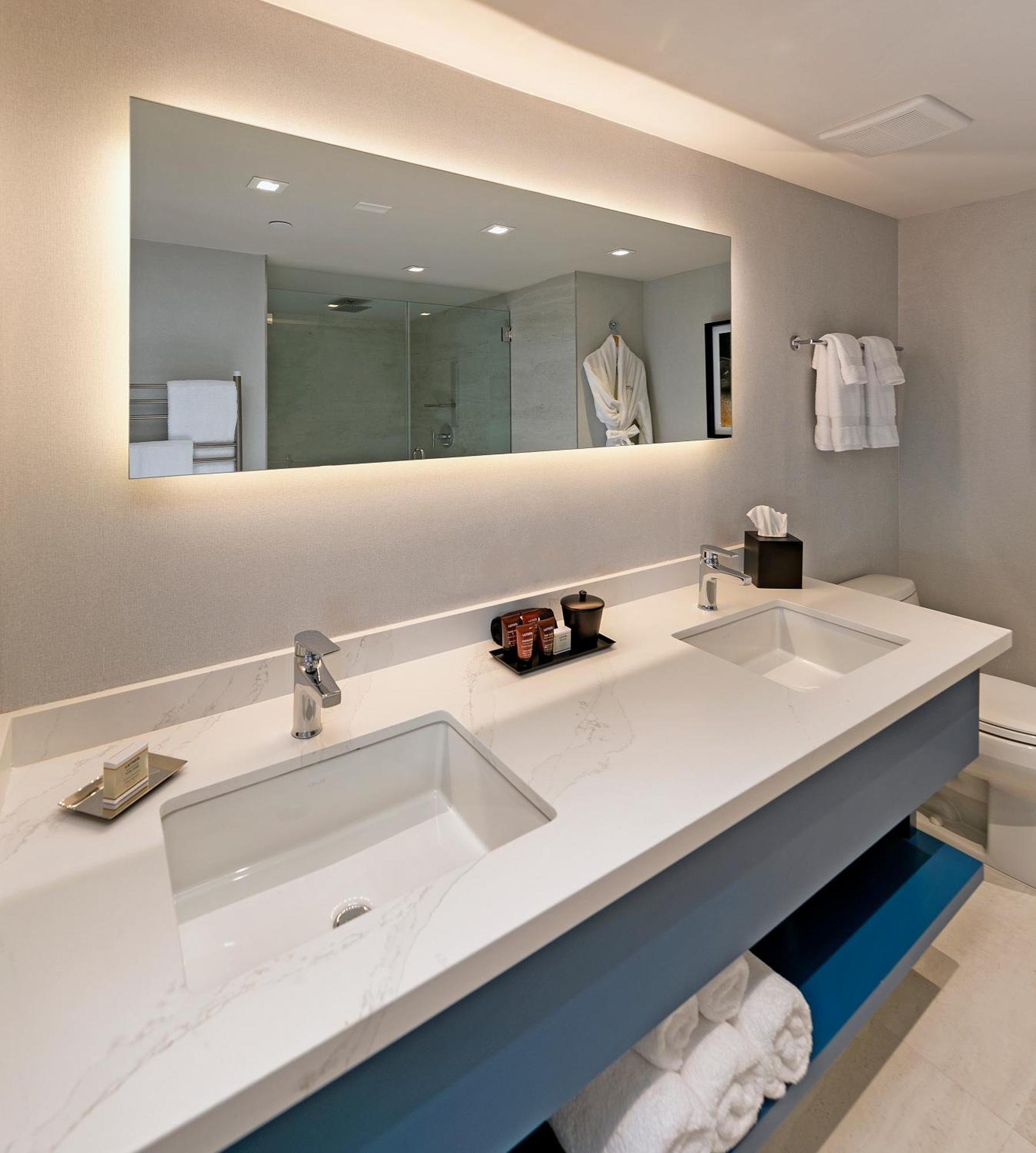 ALL NEW Pines Corner Penthouse Suite