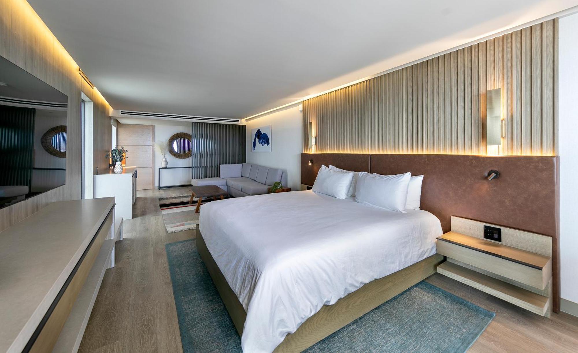 ALL NEW Shores VIP Corner Suite
