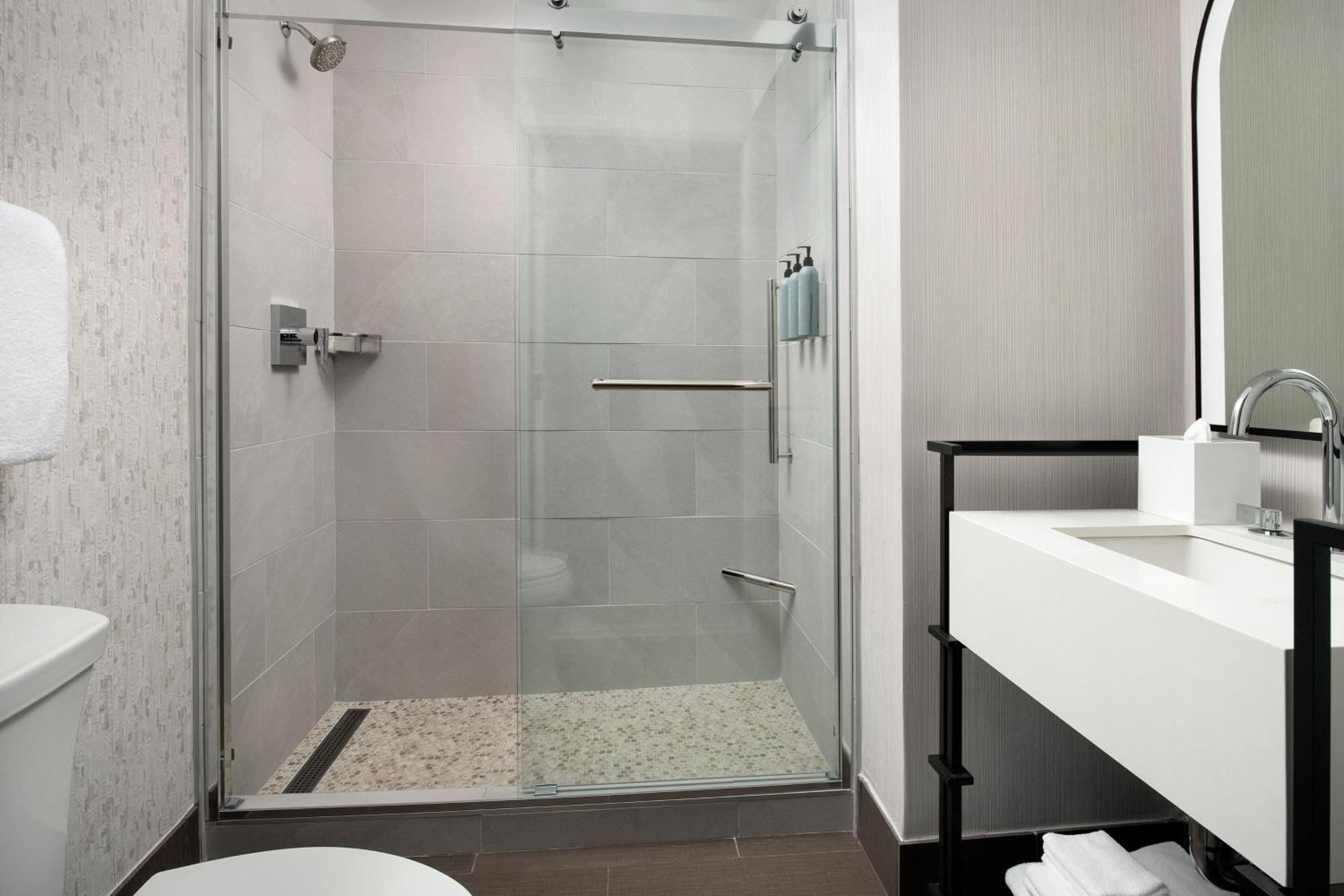 King Room Partial Bay View High Floor