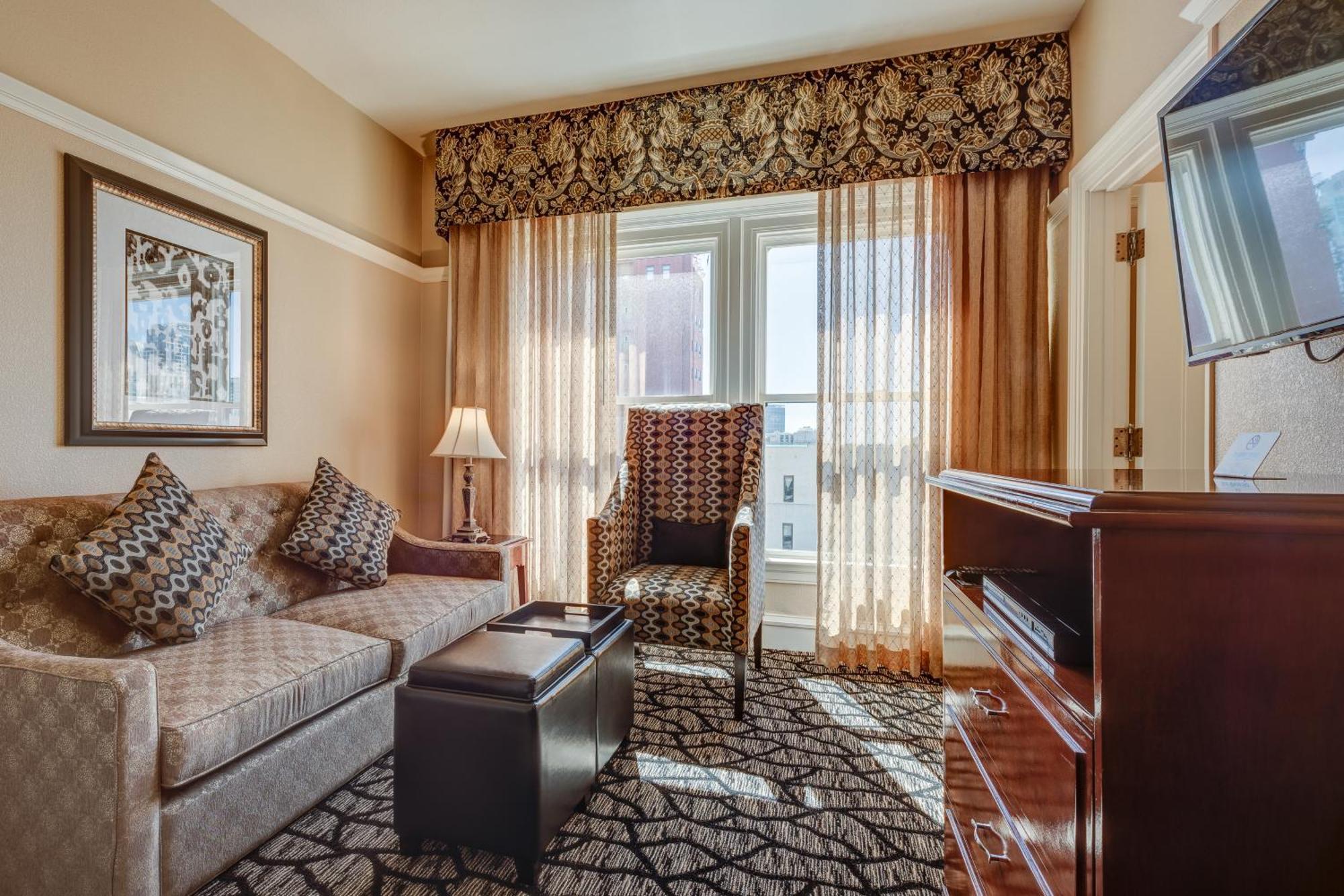 One-Bedroom Suite