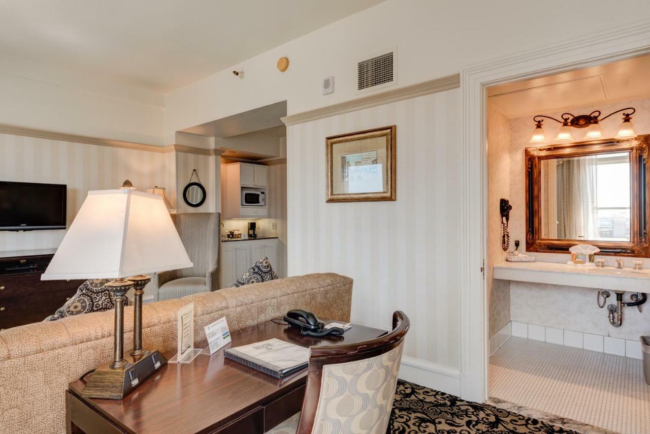 Accessible Junior Suite ADA