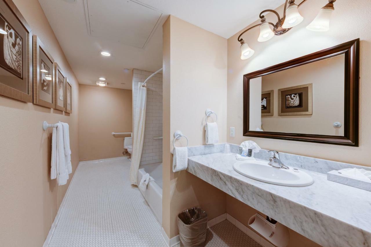 Accessible Junior Suite ADA