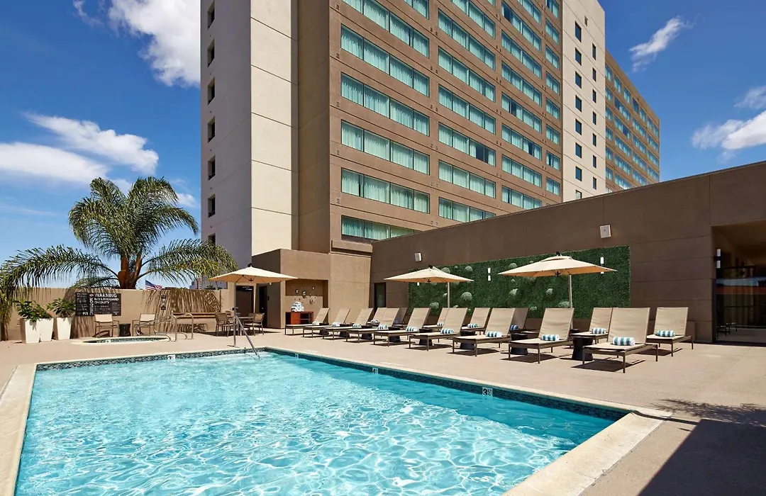 Hilton San Diego Mission Valley-1