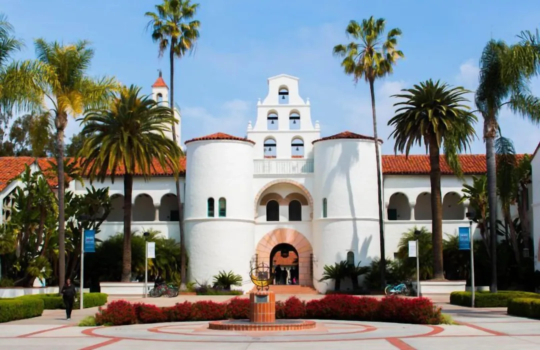Lamplighter Inn & Suites At Sdsu-1