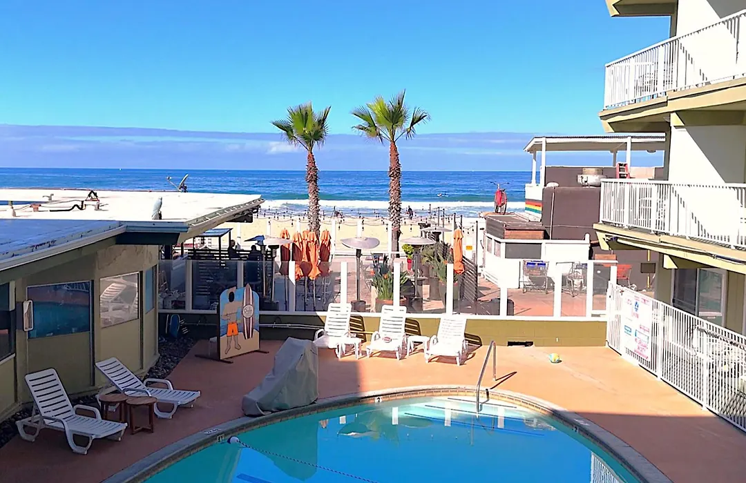 Surfer Beach Hotel-1