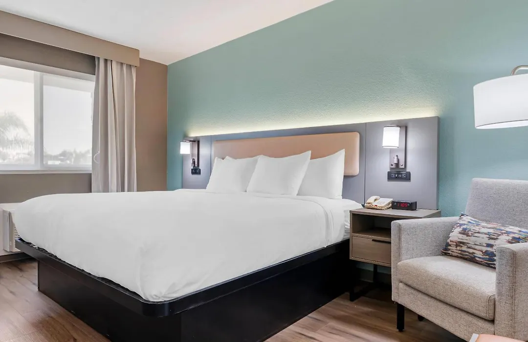 Comfort Inn Sea World Area-1