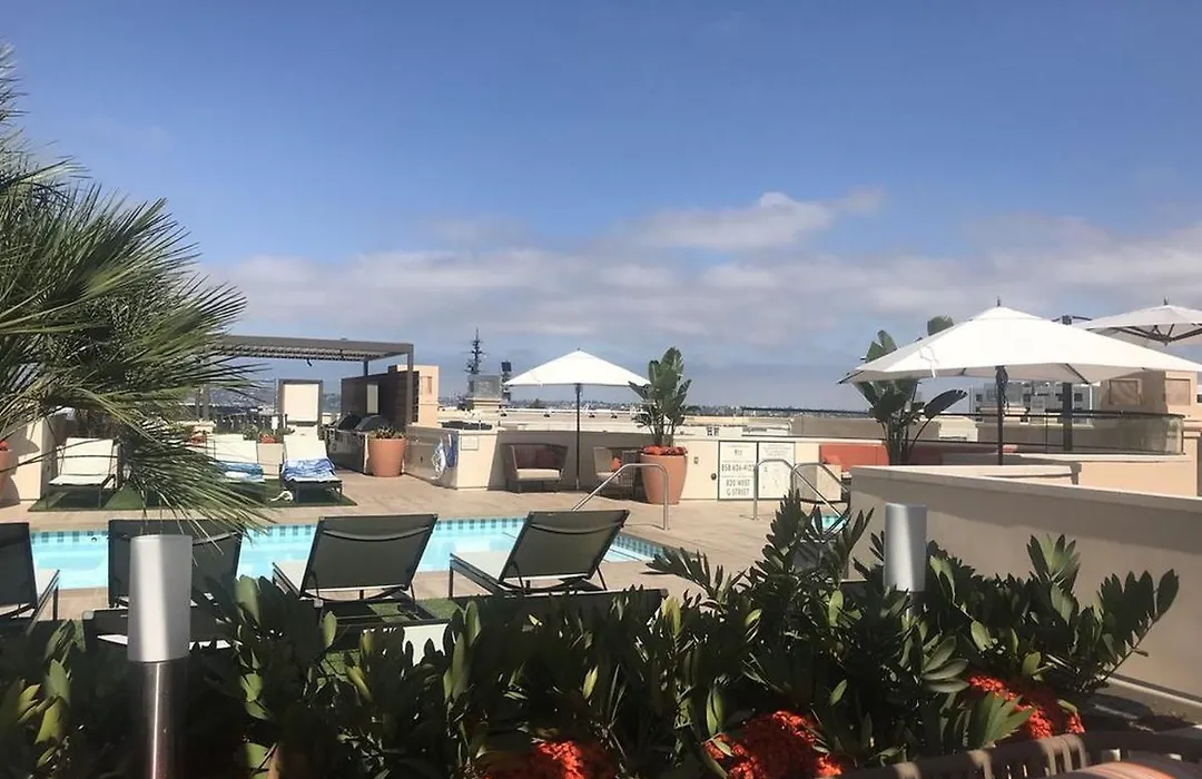 Harbor Luxury Condo Hotel-1