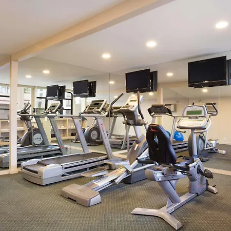 Ramada By Wyndham San Diego North Hotel & Conference Center-3