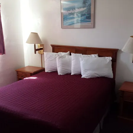 Travelodge By Wyndham San Diego Seaworld-3