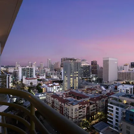 Courtyard By Marriott San Diego Downtown Little Italy-2