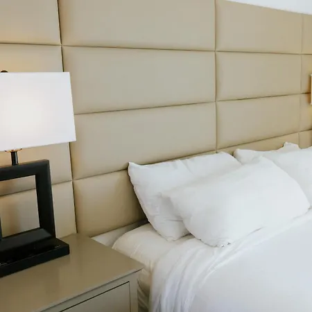 Surfer Beach Hotel-2