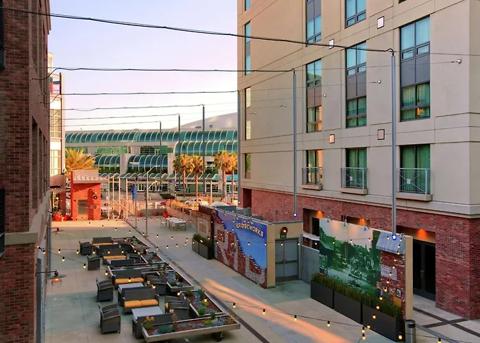 Hotels in San DiegoHilton Gaslamp Quarter