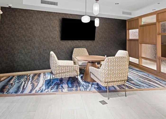 Fairfield Inn & Suites By Marriott San Diego Pacific Beach