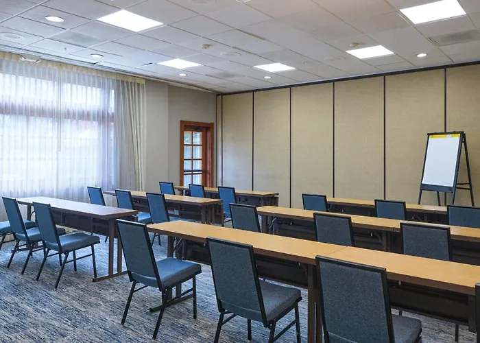 Courtyard San Diego Old Town