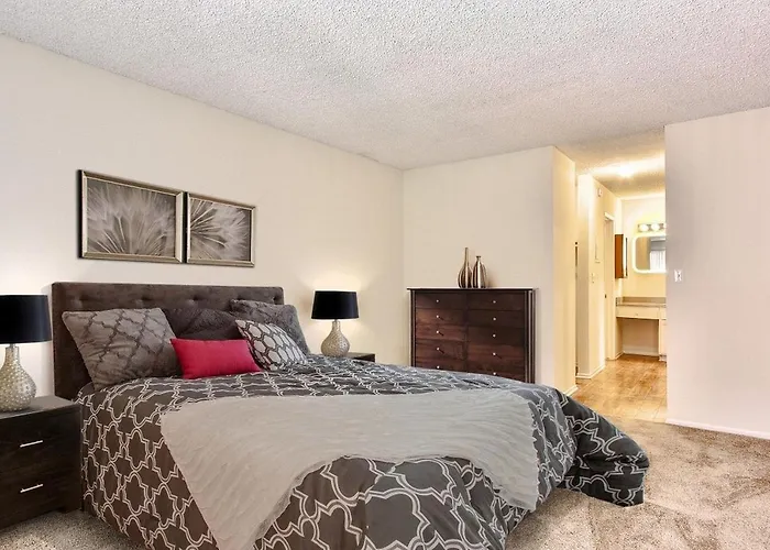 Harbor Luxury Condo Hotel San Diego